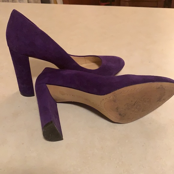 Vince Camuto purple suede chunky pumps tell the world you mean business! 🔥🔥🔥 - Picture 4 of 5